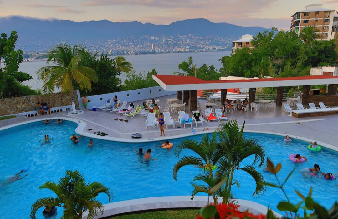 🏖️ ¡Excursión a Acapulco! 3 Días 2 Noches 🌊 (Transporte y Hotel)
